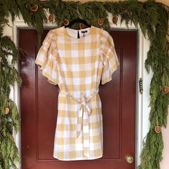 Who What Wear Dresses & Skirts - NWT - Who What Wear - Yellow & White Gingham Dress with ruffle sleeves